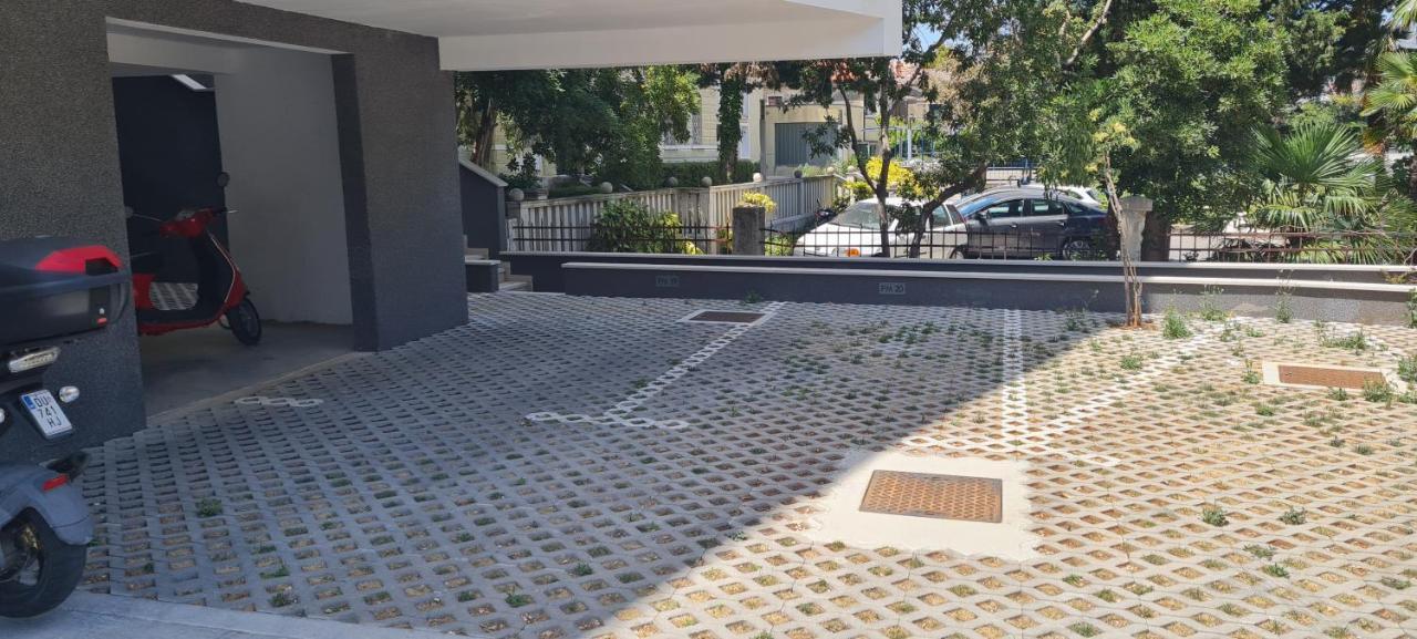 Free Parking Marli 4 - Room With Private Entrance - Dubrovnik Exteriör bild